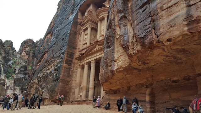 Petra, Jordanie, Jordan, siq, temple, travel, tourism, tourisme, voyages, aventure, adventure, landscape, paysage, elisaorigami