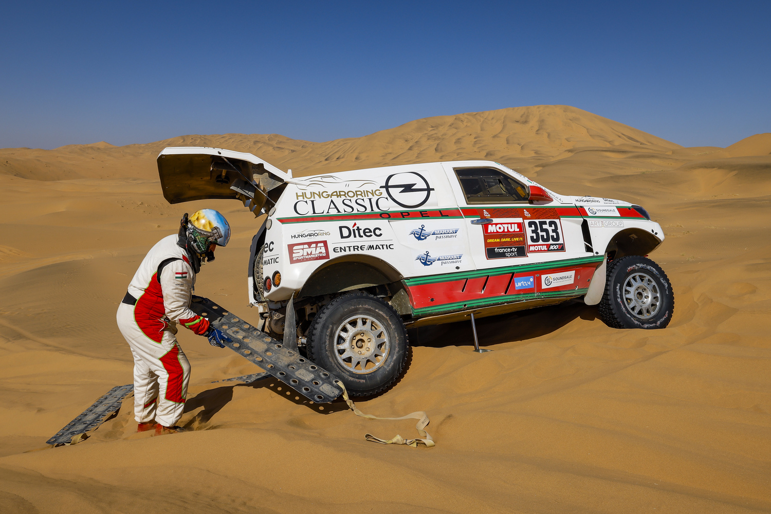 2021 dakar rally: stage 2 in high resolution images.