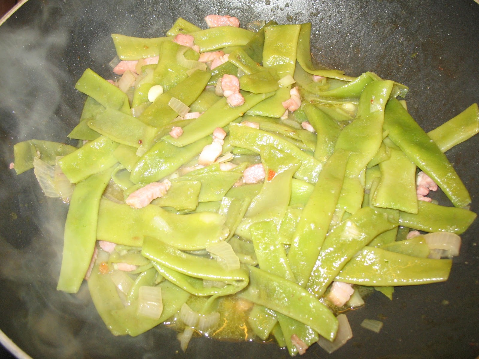 Haricots plats aux lardons