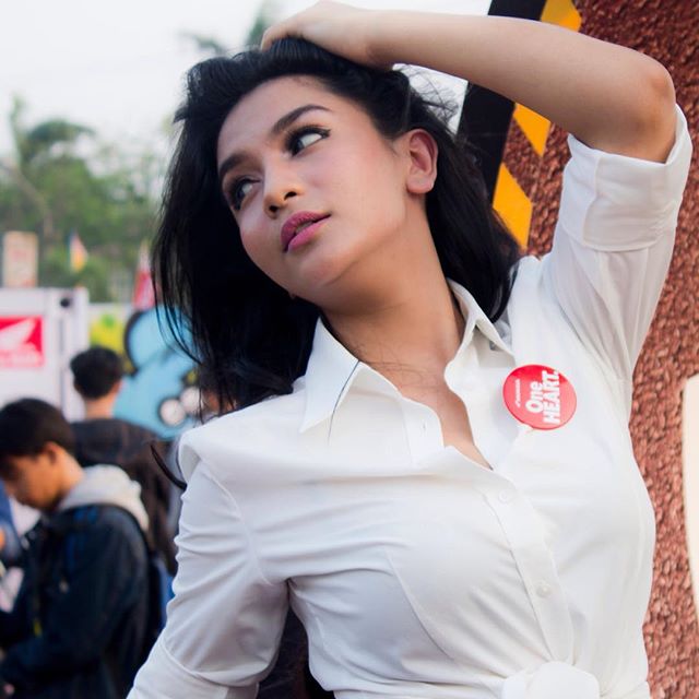 14 Foto Siva Aprilia Honda Speed Road Show 2015 | PHOTOSHOOT MODEL