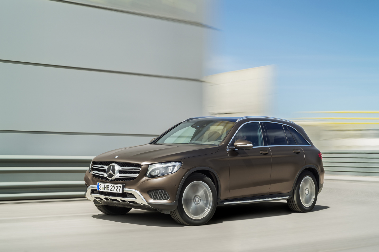 Mercedes-Benz Delivers Record 1 Million Cars In First Half Of 2016