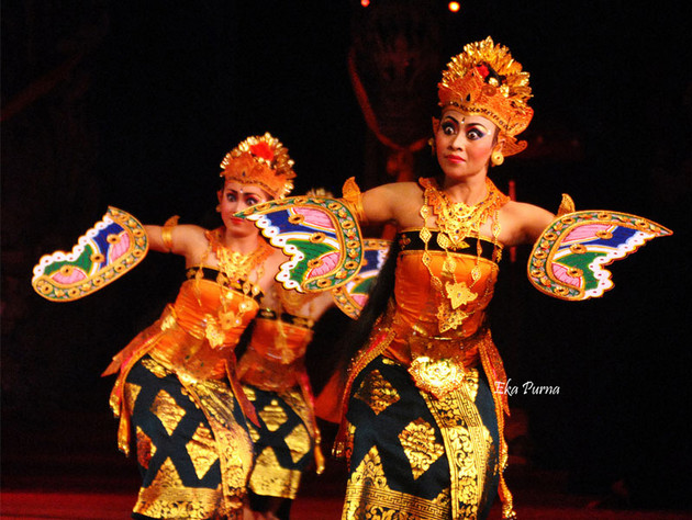 10 MacamMacam Tari Kreasi di Indonesia