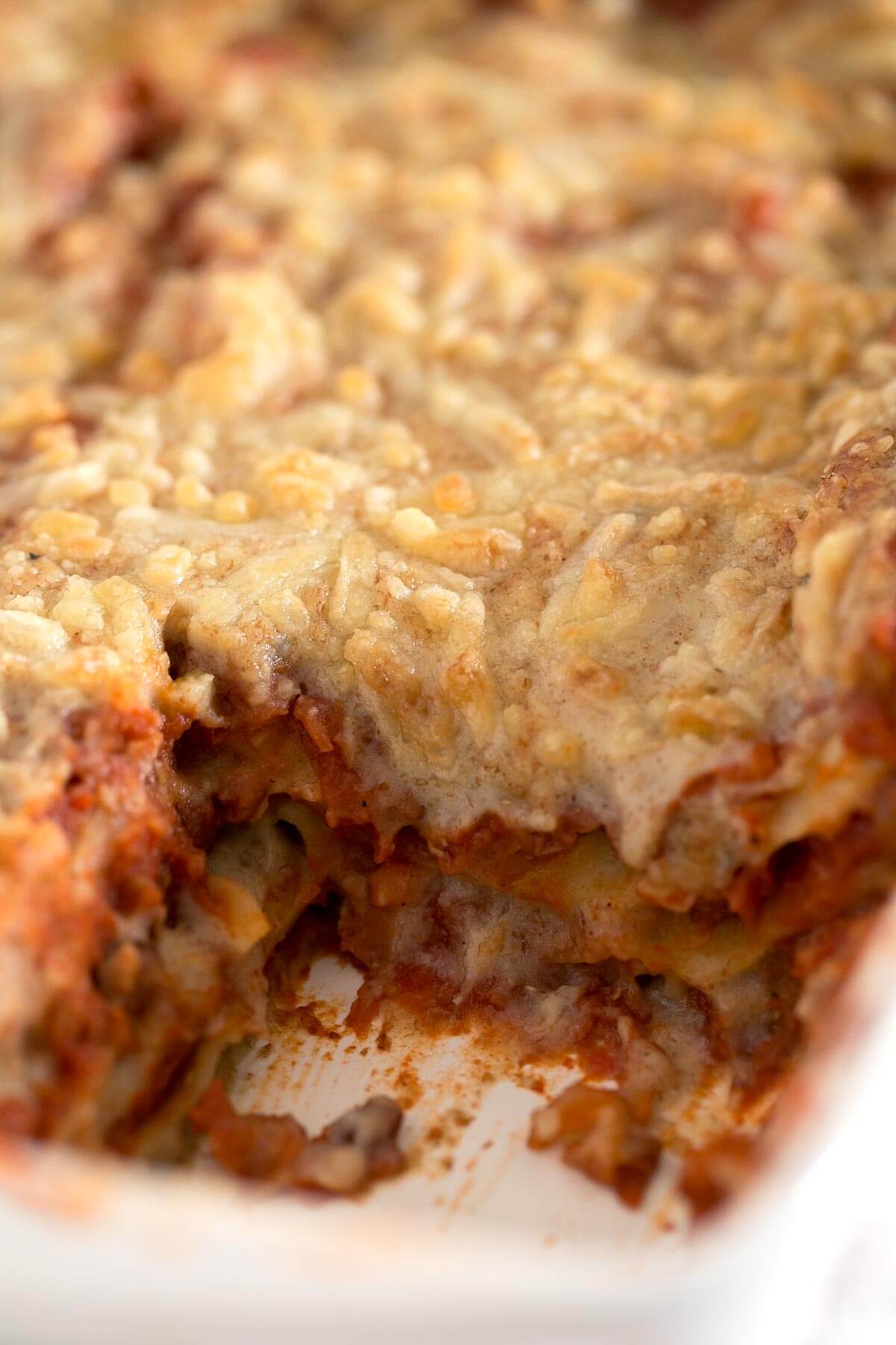Vegan Lasagna. - Preparing a delicious vegan lasagna at home is incredibly easy and has nothing to envy the traditional one. In addition, it is healthier, lighter and more nutritious. Vegan Lasagna. - Preparing a delicious vegan lasagna at home is incredibly easy and has nothing to envy the traditional one. In addition, it is healthier, lighter and more nutritious.