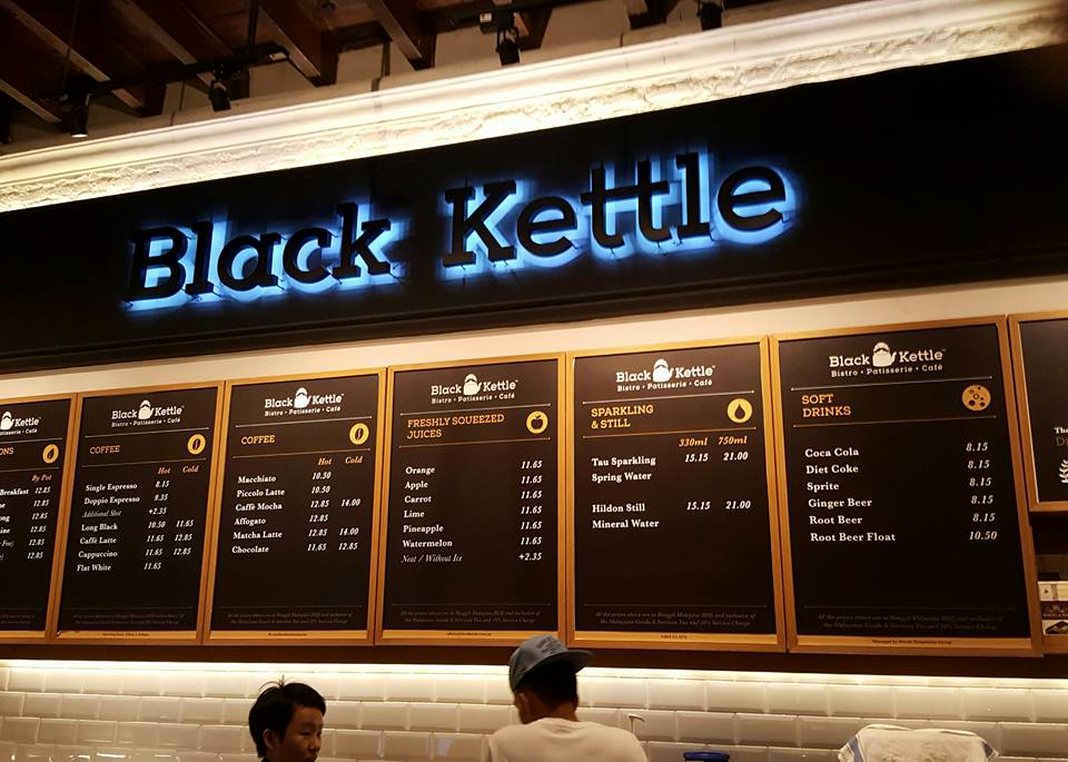 Lingy's Soul Searching An evening trip to Black Kettle cafe in Penang.