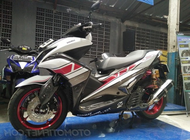 Contoh Modifikasi Yamaha Aerox VVA 155 Terlihat Mewah - Privat Bahasa ...