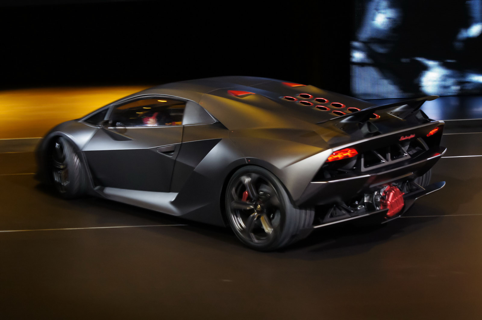 Lamborghini Sesto Elemento