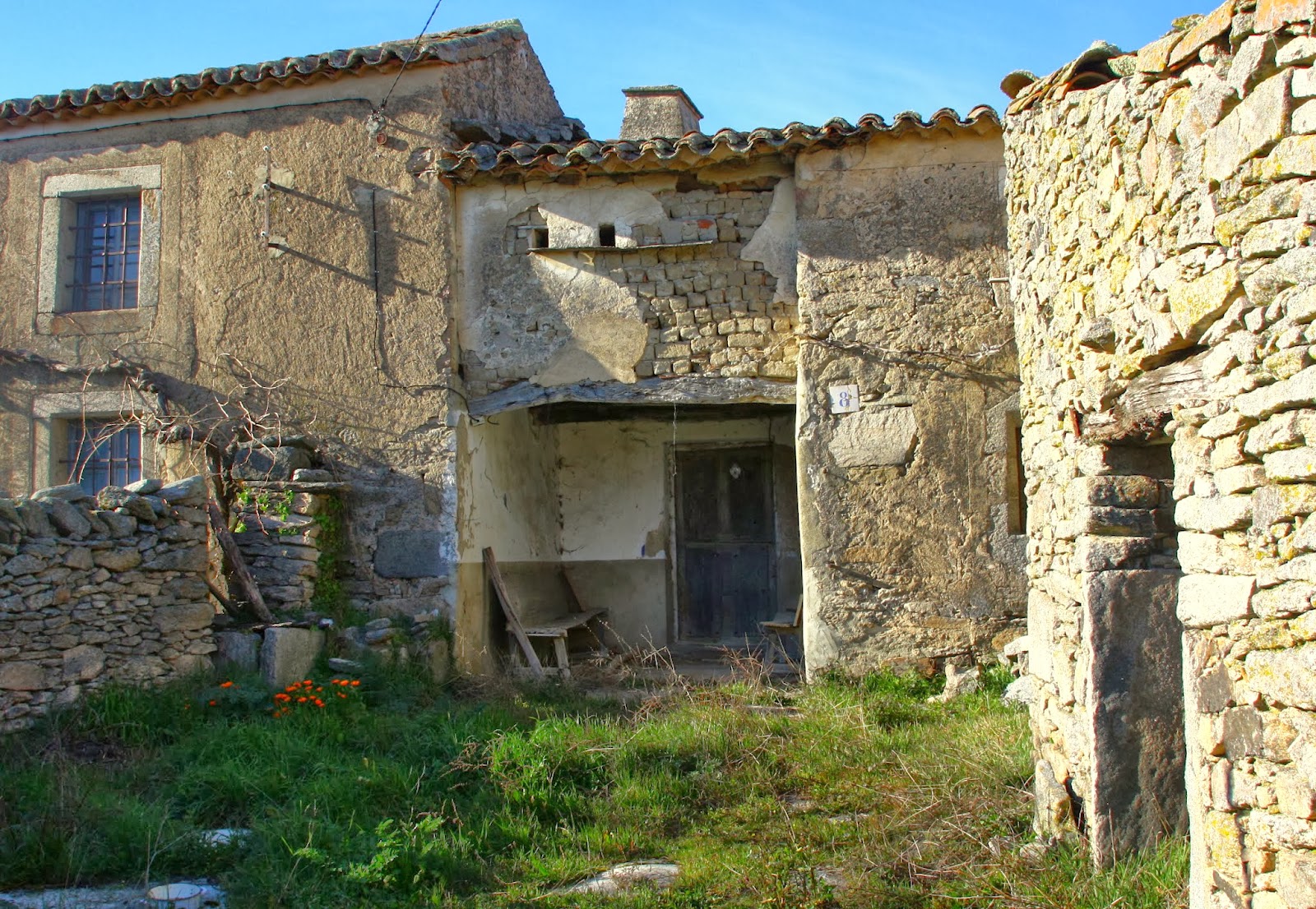 Foto de Dolmen Sahelicejos en Villar de Peralonso, Salamanca