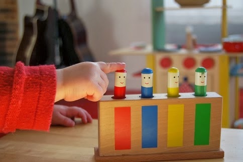 Comment choisir des jeux Montessori pour les enfants de 2 ans ? - Paradis  du jouet