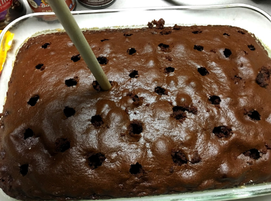 Best recipes: Chocolate Turtle Poke Cake