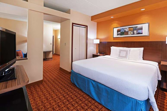 Fairfield Inn and Suites