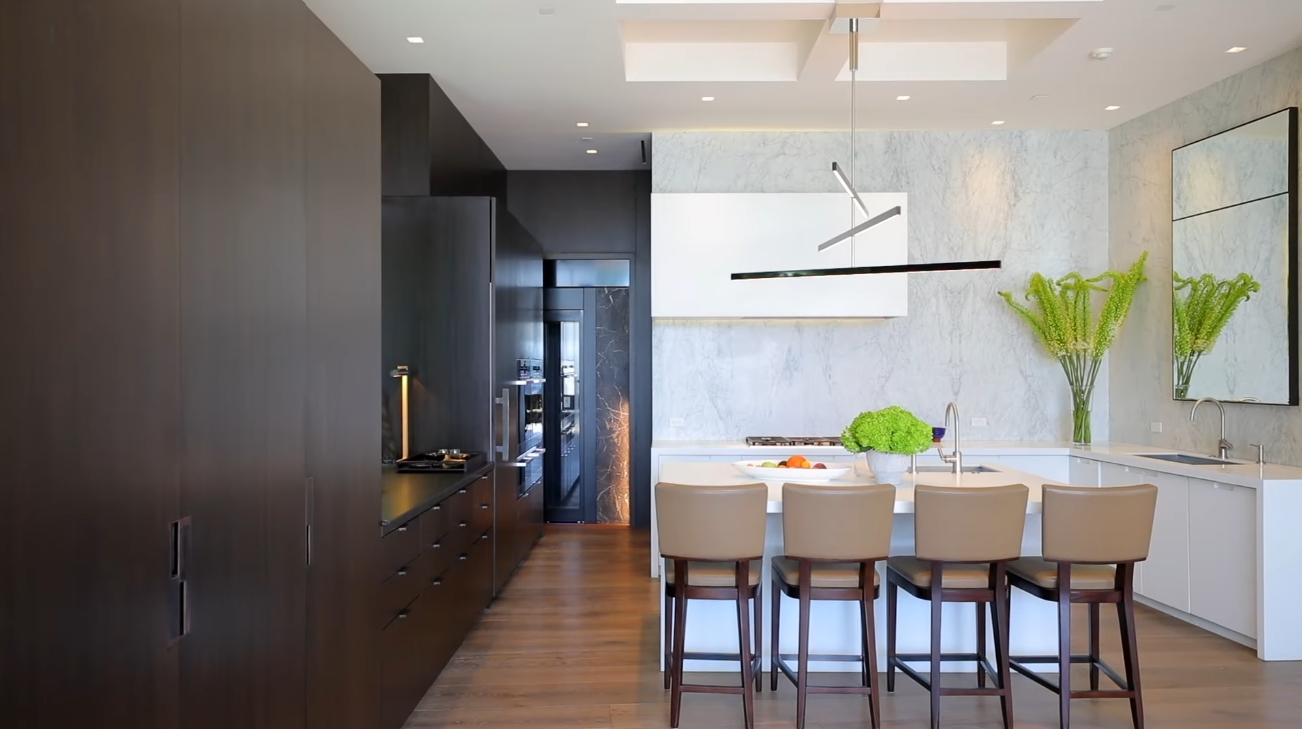 Luxury Mansion Interior Design Tour vs. Iconic Architectural Statement by Mark Rios FAIA | Bel-Air