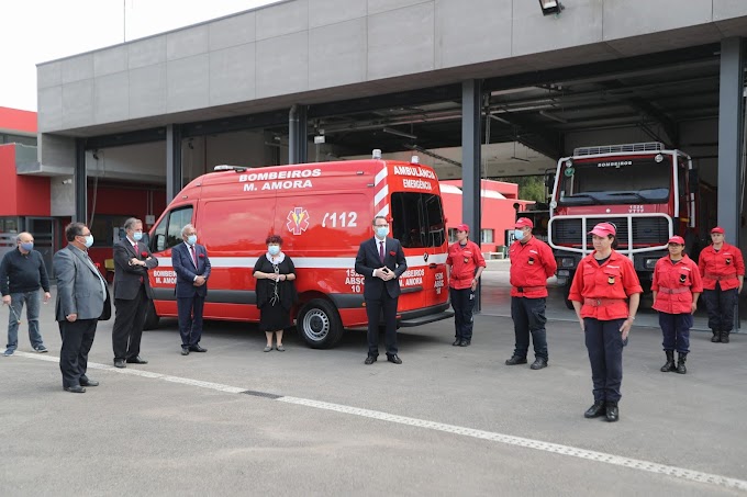 DUAS NOVAS AMBULÂNCIAS PARA OS BOMBEIROS DO SEIXAL!