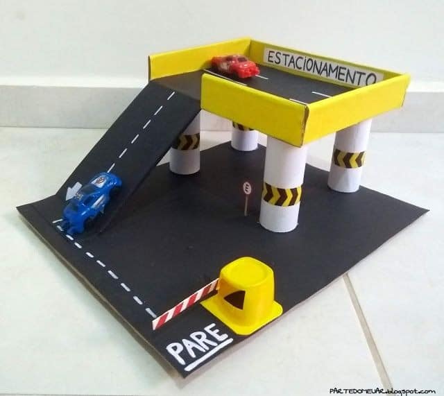 De Madera Como Hacer Un Garaje Para Carros De Juguete Hotwheels