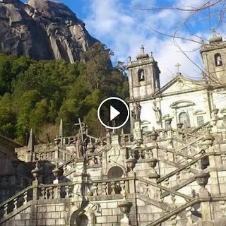 https://www.facebook.com/absolutoportugal/videos/10153776416858935/