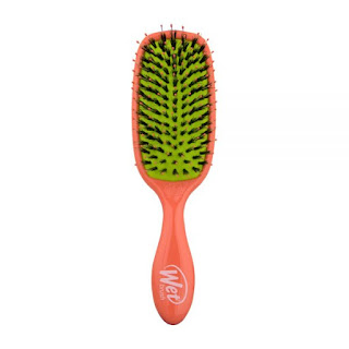 The Wet Brush Shine Enhancer in Orange