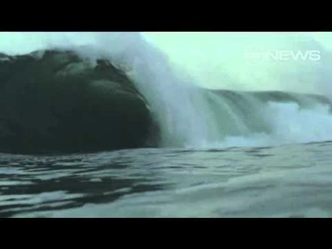 Kelly Slater wipe out