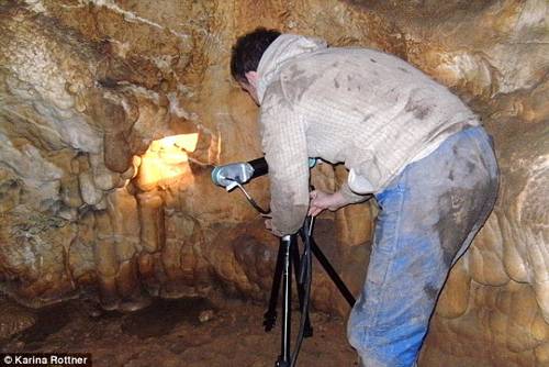 Las líneas y las «nubes de cueva» en la cueva Mäanderhöhle.