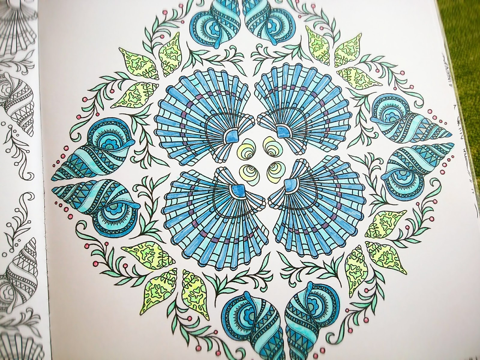 ダイソー塗り絵「marine life」|塗り絵ブログ ダイソー塗り絵「marine life」|塗り絵ブログ