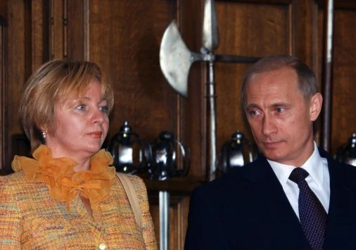 "Ο Πούτιν είναι νεκρός": Η "βόμβα" από την πρώην σύζυγό του