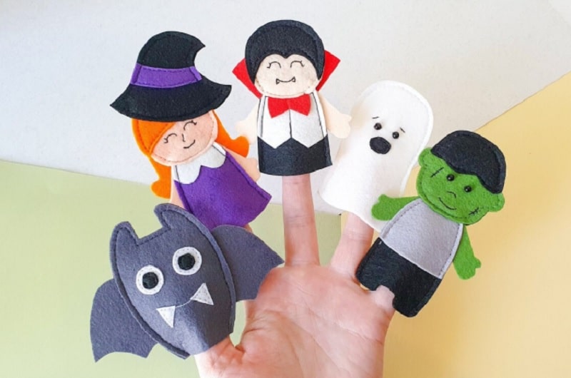 felt halloween finger puppets