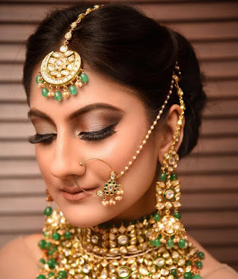 3 Produk Penting Untuk Dapatkan Look ala Make Up India 