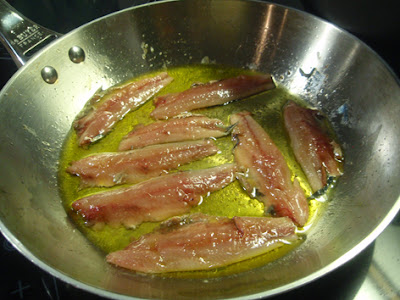 Sardinas confitadas