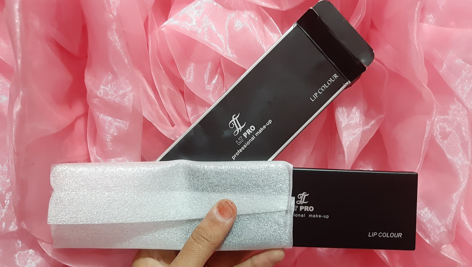 packaging Lipstik LT Pro Lip Color Pallete