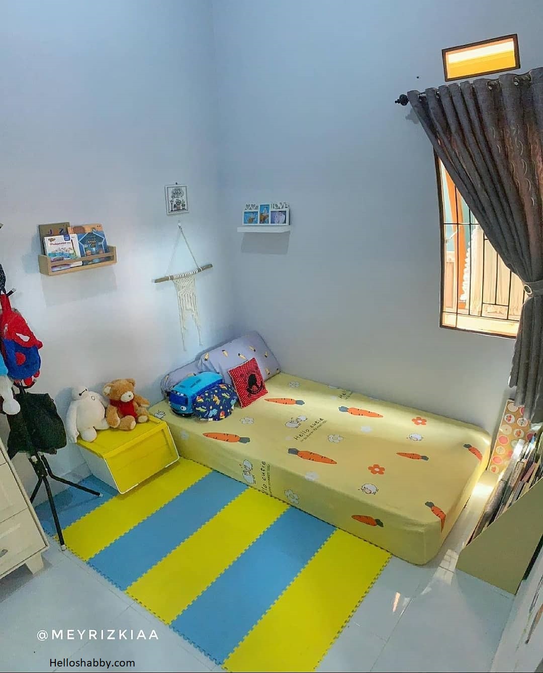 Desain Kamar Tidur Sempit 2x2