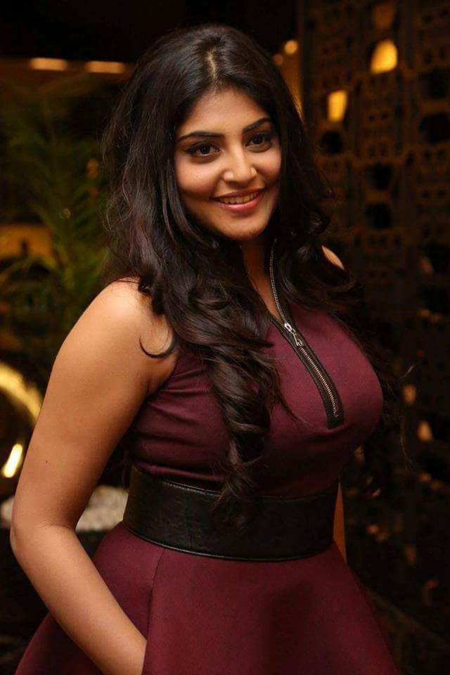 Manjima Mohan Hottest Photos-Most Sensuous Pictures will make you fall