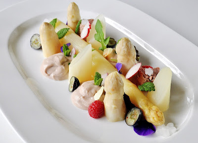 Spargel mit Thunfischsoße Spargel mit Thunfisch Soße