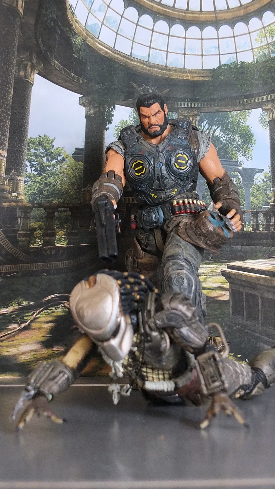 Toys n' News Review NECA Gears of War 3 Series 2 Dom Santiago (2011)