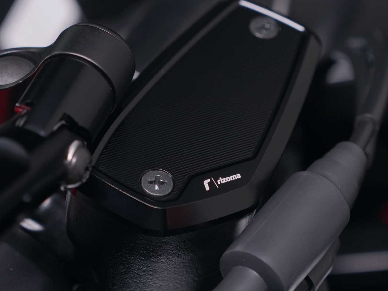 こんなカスタムはどうでしょう？ 第131弾 Suzuki KATANA('19) rizoma編 P＆Aブログ