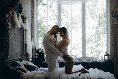 17 Things Happy Couples Need To Do Before They Go to Sleep chillyblog.com 17 Things Happy Couples Need To Do Before They Go to Sleep