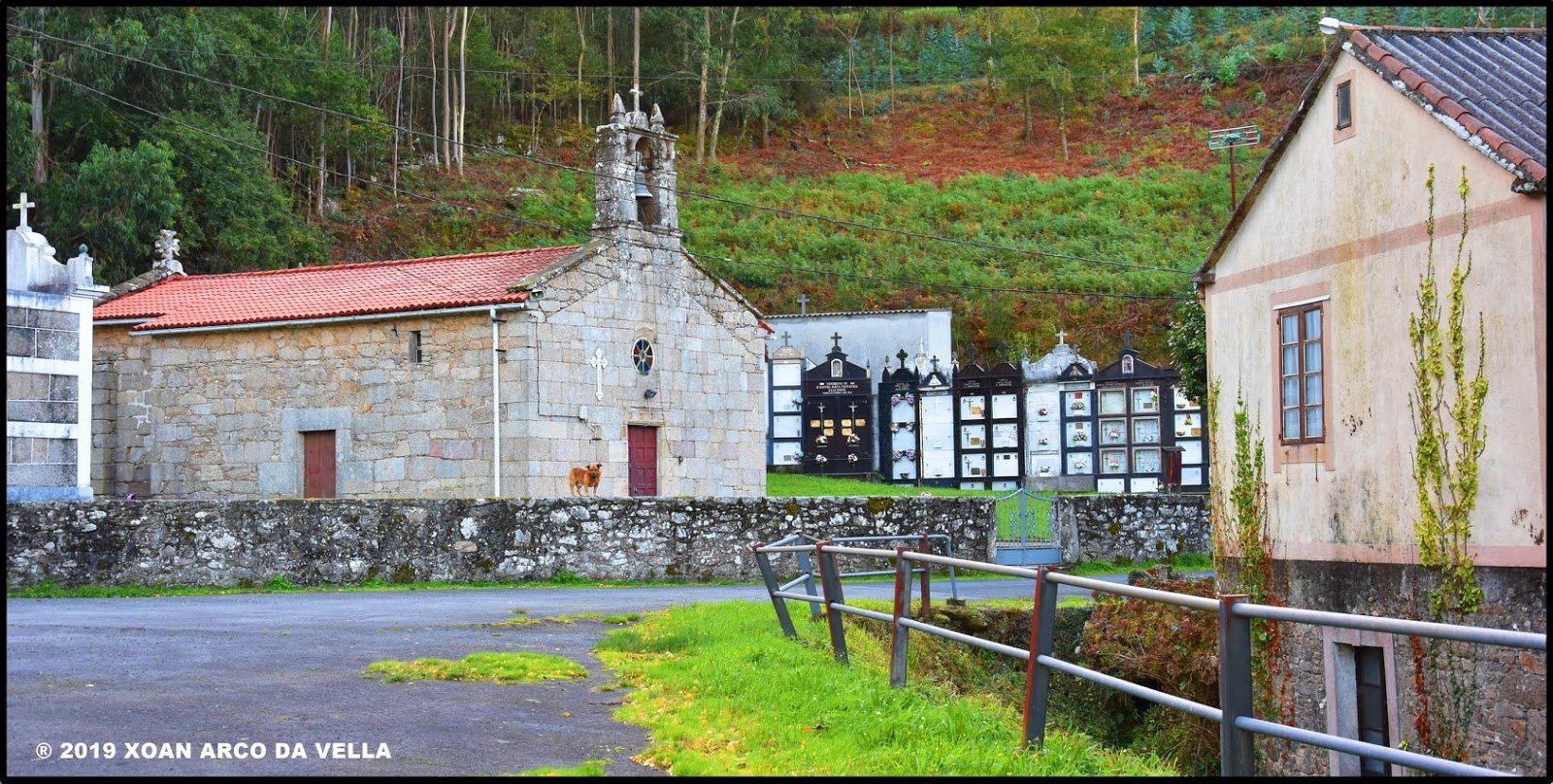XOAN ARCO DA VELLA IGREXA DE SAN VICENTE DE ARANGA ARANGA
