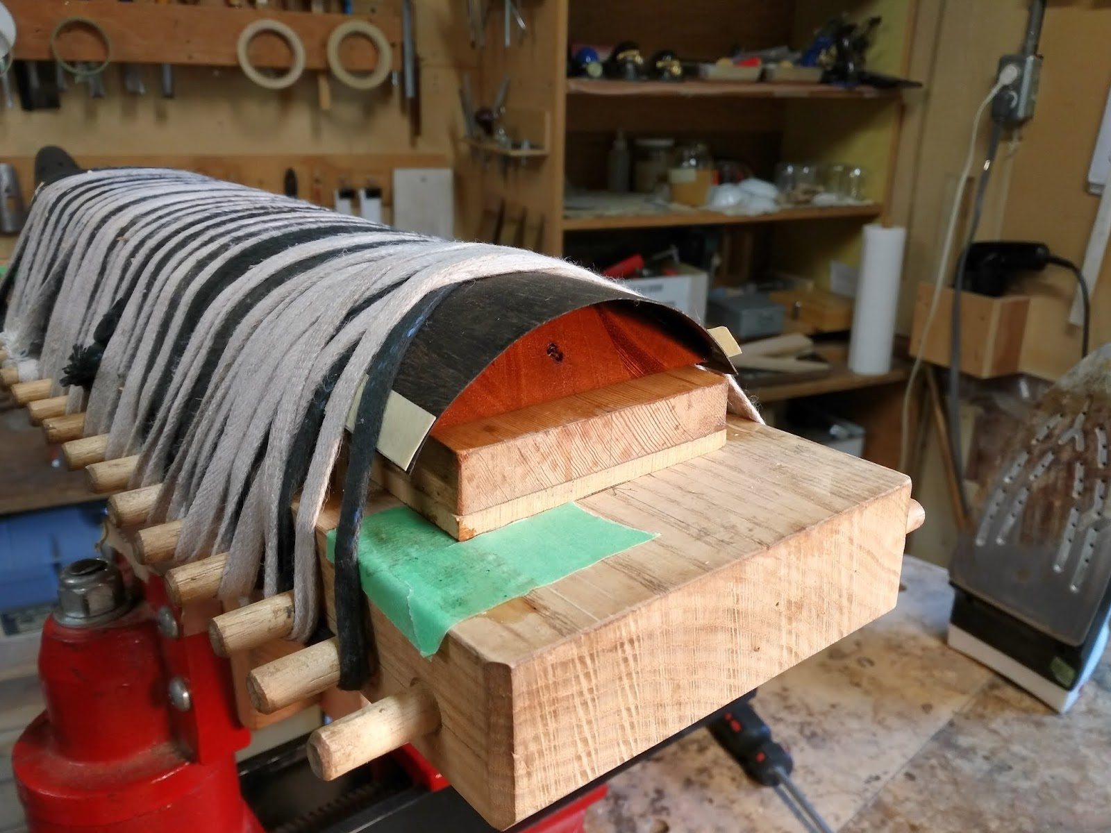 The Lute's Progress,: Building a 13 Course Lute, Start to Finish, 3 ...