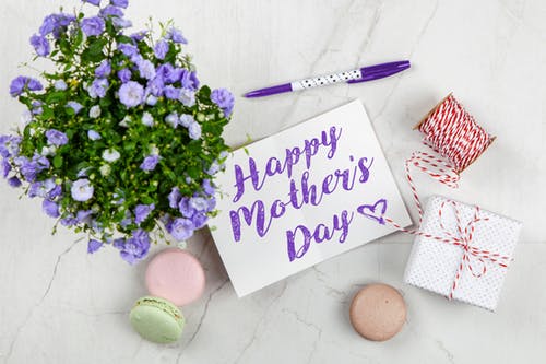 Mothers%2BDay%2BGift%2BIdeas min
