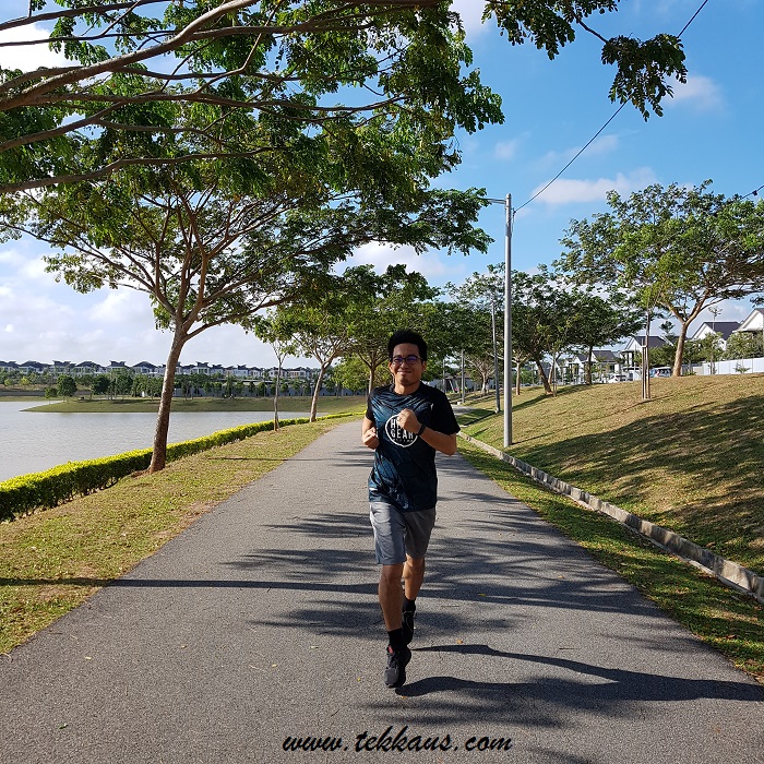 HyperGear Active Cool T-Shirt Running Gym Workout HyperGear Active Cool T-Shirt Running Gym Workout