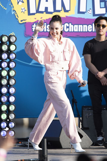 Sofia Carson - Disney Channel FanFest in Anaheim 2019 - imagedesi.com