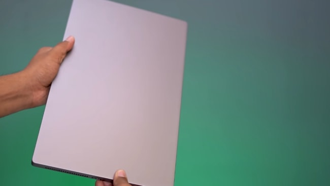 Some screen flex on Mi Notebook's display.