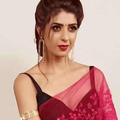 Aishwarya Sakhuja Wiki, Biography, Age, Husband, Image, Facts and More