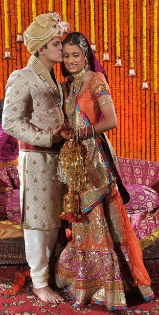 Television (TV) Actor Vishal Malhotra with his Wife Rashi Chopra Malhotra - Wedding Pic | Television (TV) Actor Vishal Malhotra Wife Rashi Chopra Malhotra Photos | Family Photos | Real-Life Photos
