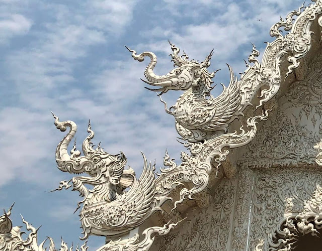 Wat Rong Khun - Templo Branco (White Temple) - Tailândia