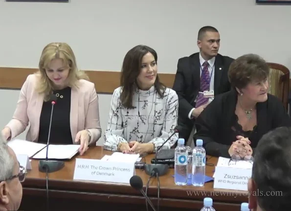 Crown Princess Mary together with Moldovian Minister of Health, Ruxanda Glavan visited Public Health Institute in Moldova. Crown Princess Mary wore Sirup Stine Goya Blouse