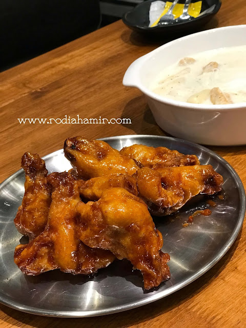 Chicken Plus Melawati Mall Chicken Plus Melawati Mall sedap