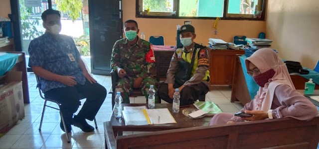 Sambangi Sekolahan, Babinsa Mulyorejo Cek Kesiapan Pembelajaran Jarak Jauh(PJJ)