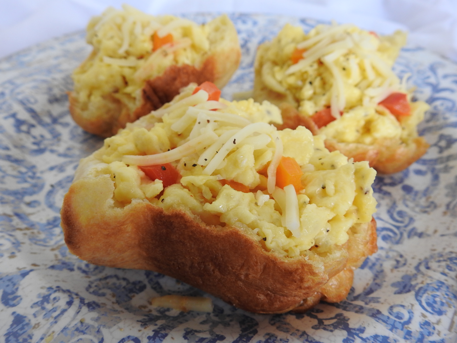 Cheesy Scrambled Egg Stuffed Popovers