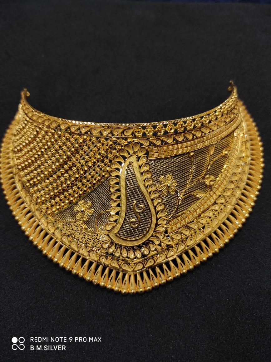 Latest Gold Choker Necklace Designs, gold choker designs, light weight gold choker, wedding choker designs, gold necklace, fancy wedding necklace choker, Samanta Jewellers Gold Choker Necklace Designs