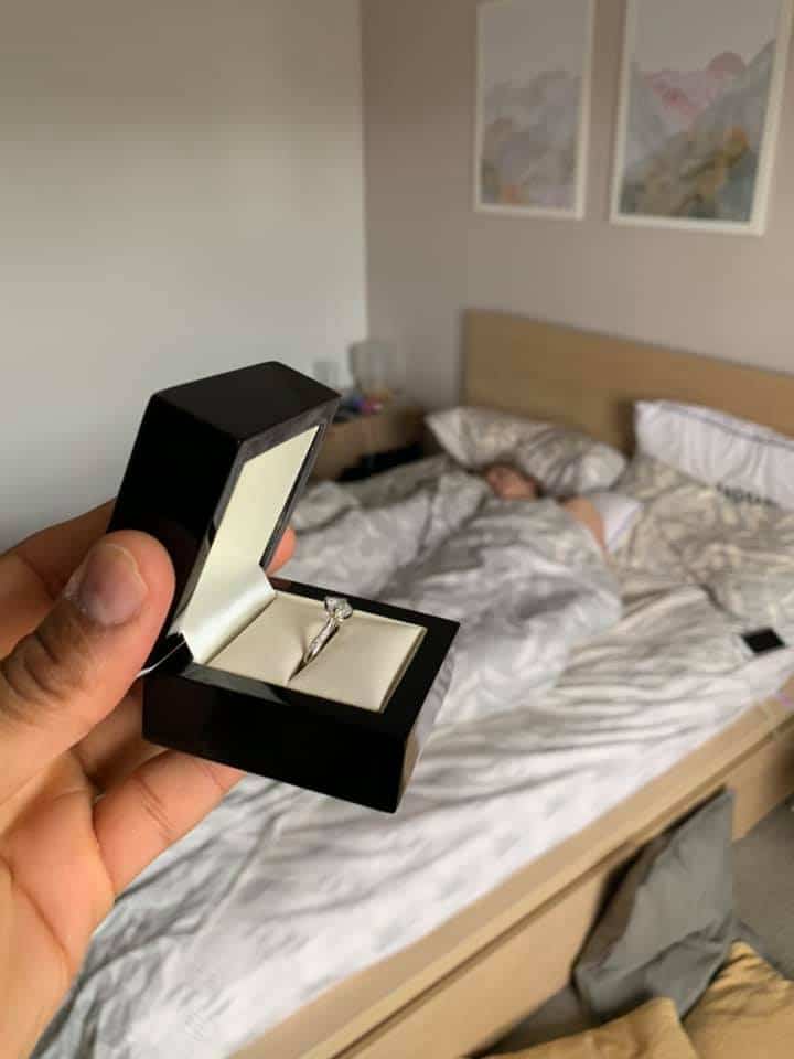 Hilarious Pictures Of A Man's Girlfriend Unknowingly Posing With An Engagement Ring