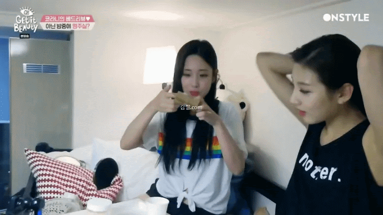예인 겨드랑이1 ㄷㄷ