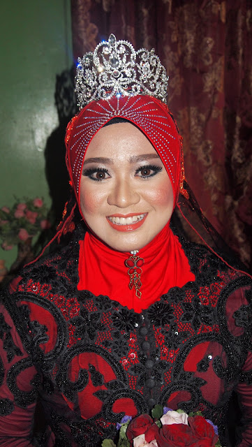 MAKEUP BERSANDING